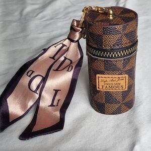 Vogue New Famous Keychain Bag